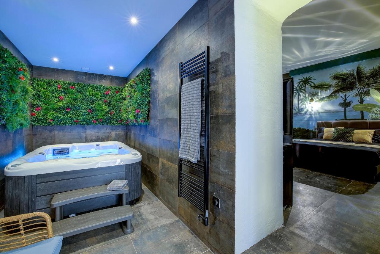 Jacuzzi, Mer 3 Min, B&B Nice Exterior photo